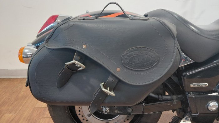 2006 Honda VTX1800C Black/red