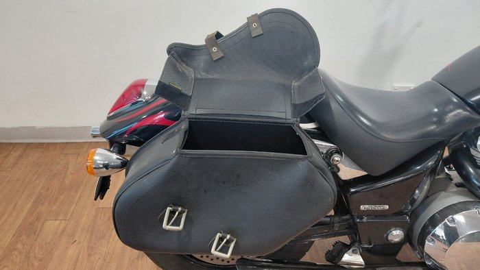 2006 Honda VTX1800C Black/red