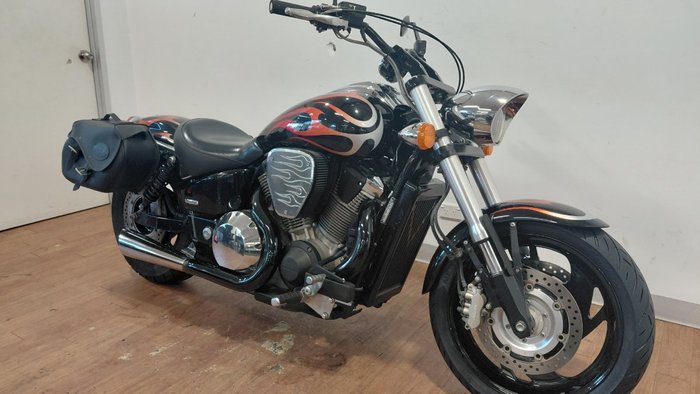 2006 Honda VTX1800C Black/red