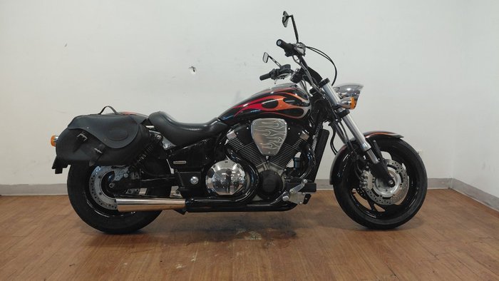 2006 Honda VTX1800C Black/red