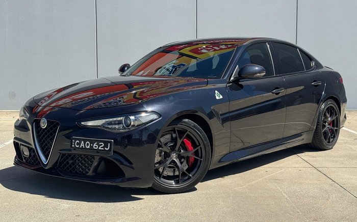 2018 Alfa Romeo Giulia Quadrifoglio Vulcano Black