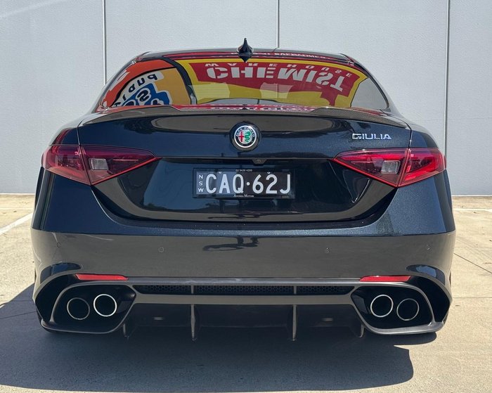 2018 Alfa Romeo Giulia Quadrifoglio Vulcano Black