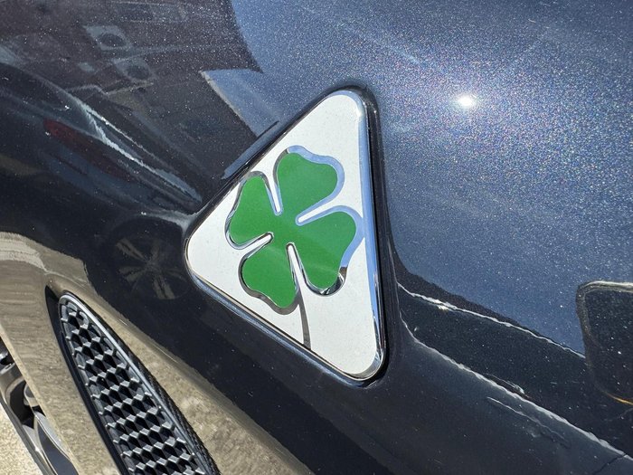 2018 Alfa Romeo Giulia Quadrifoglio Vulcano Black