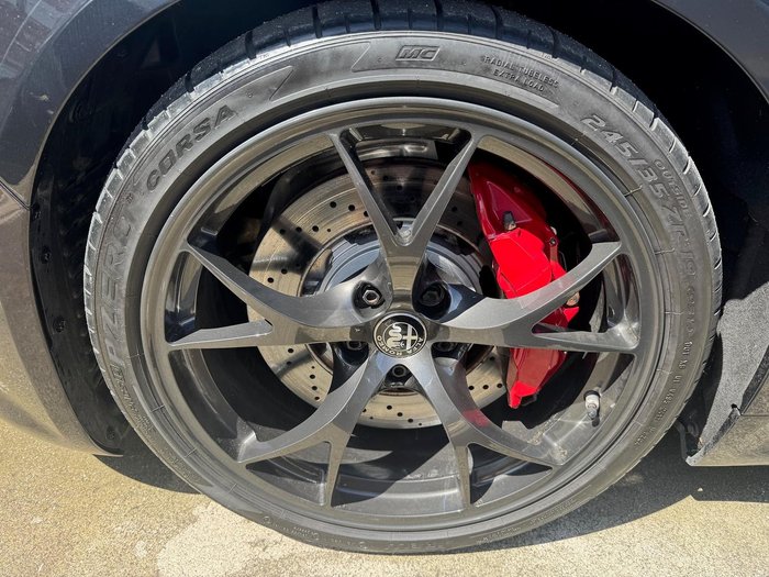 2018 Alfa Romeo Giulia Quadrifoglio Vulcano Black