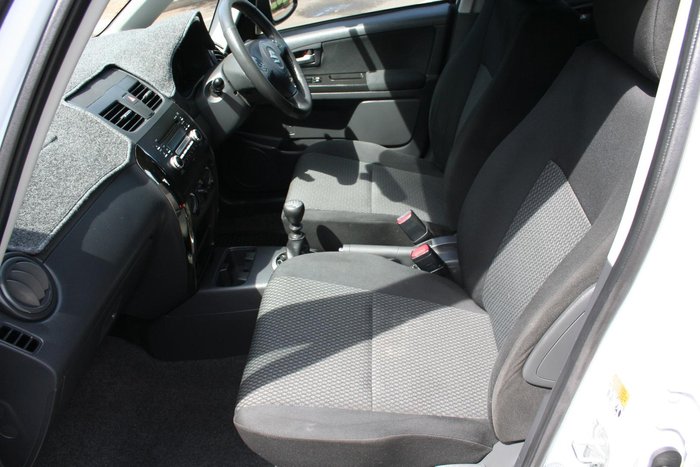 2013 Suzuki SX4 Crossover S GYA MY13 AWD White Pearl