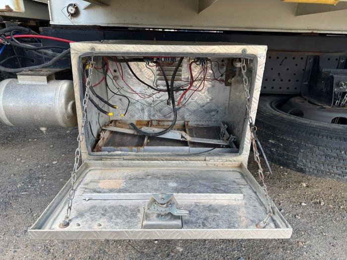 2017 Isuzu Npr 75/190 Crew Cab Tipper