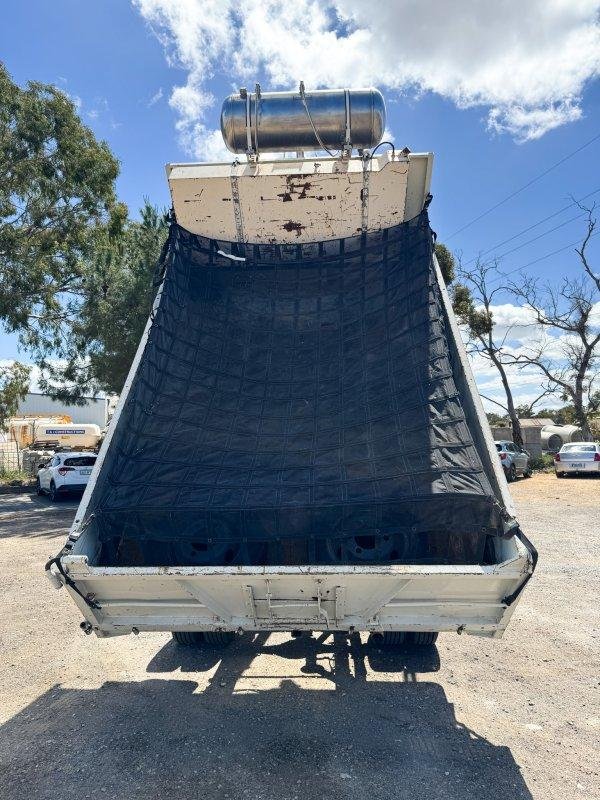 2017 Isuzu Npr 75/190 Crew Cab Tipper