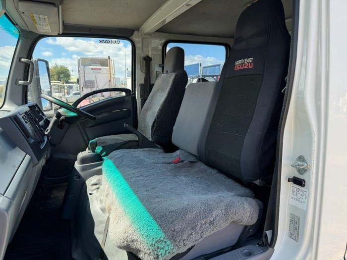2017 Isuzu Npr 75/190 Crew Cab Tipper
