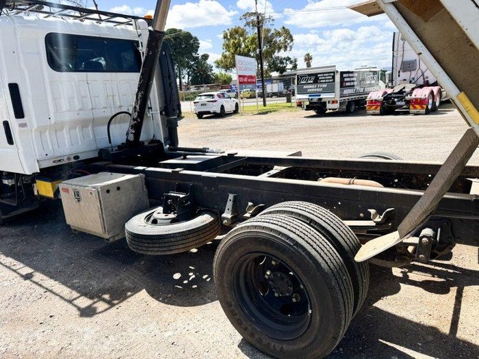 2017 Isuzu Npr 75/190 Crew Cab Tipper