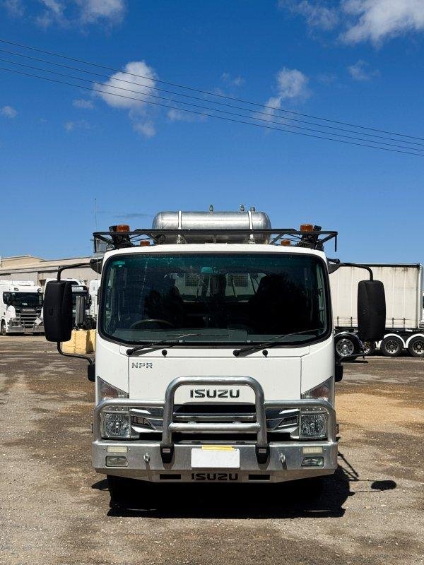 2017 Isuzu Npr 75/190 Crew Cab Tipper