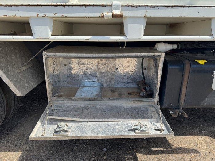 2017 Isuzu Npr 75/190 Crew Cab Tipper