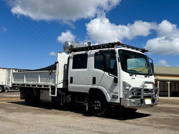2017 Isuzu Npr 75/190 Crew Cab Tipper