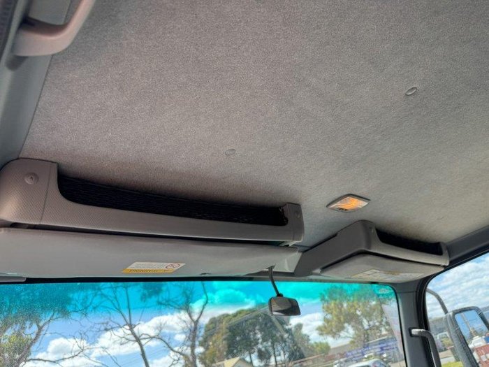 2017 Isuzu Npr 75/190 Crew Cab Tipper