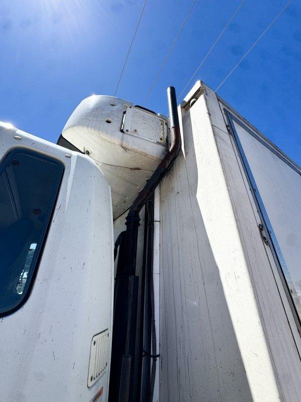 2008 Mitsubishi Fuso Fighter Fk 4X2 8 Pallet Fridge Truck