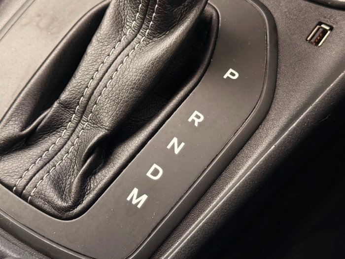 2020 Ford Puma ST-Line V