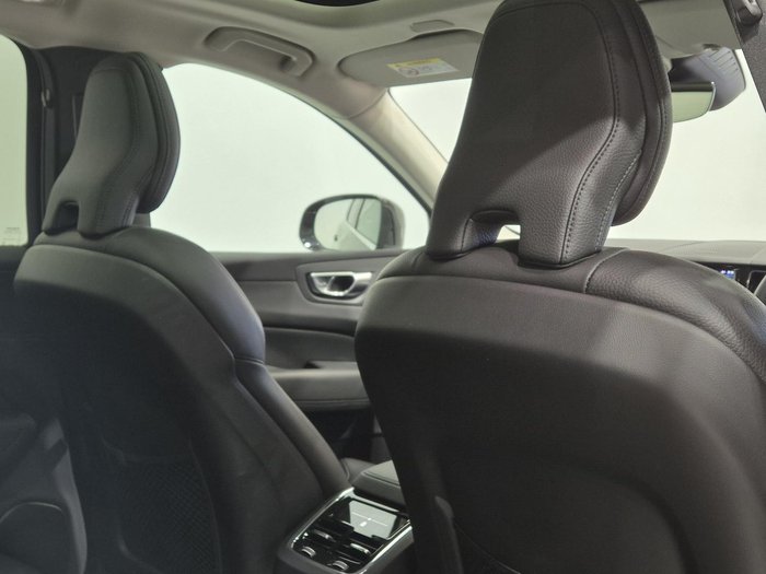 2023 Volvo XC60 Plus B5 MY23 AWD Onyx Black