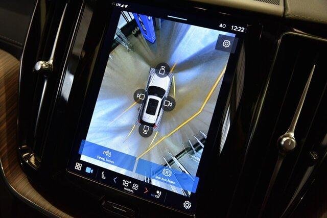 2023 Volvo XC60 Ultimate B5 Bright