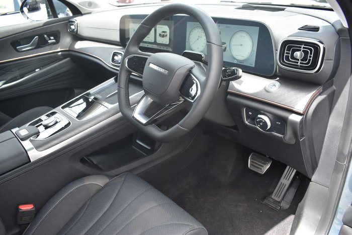 2025 Jaecoo J8 Track