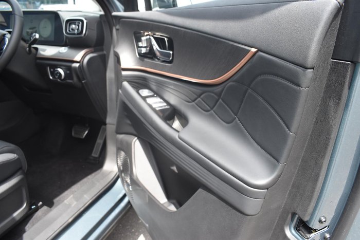 2025 Jaecoo J8 Track