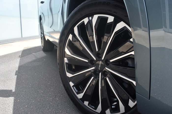 2025 Jaecoo J8 Track