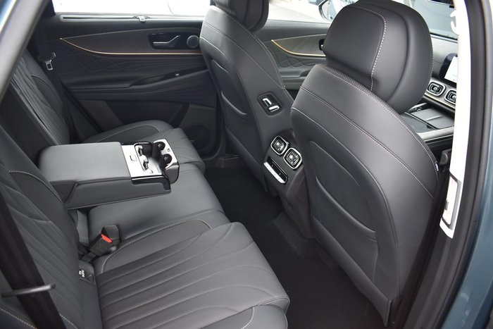 2025 Jaecoo J8 Track