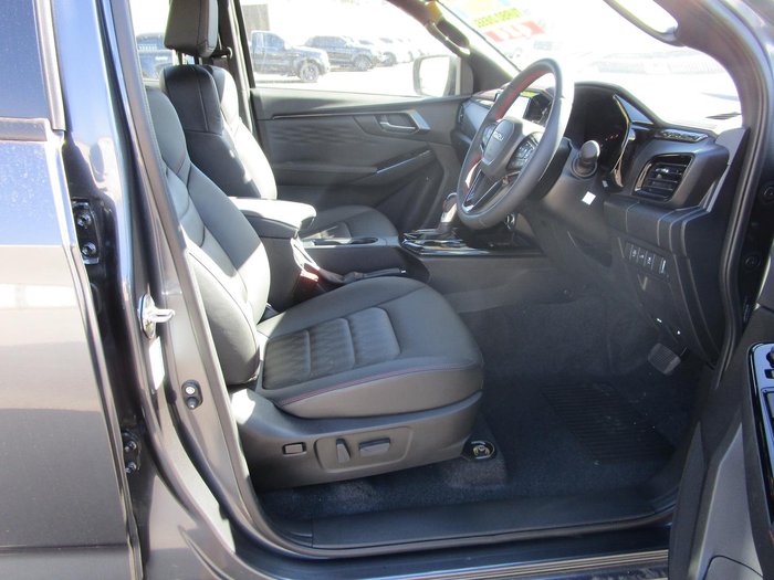 2025 Isuzu D-MAX X-TERRAIN