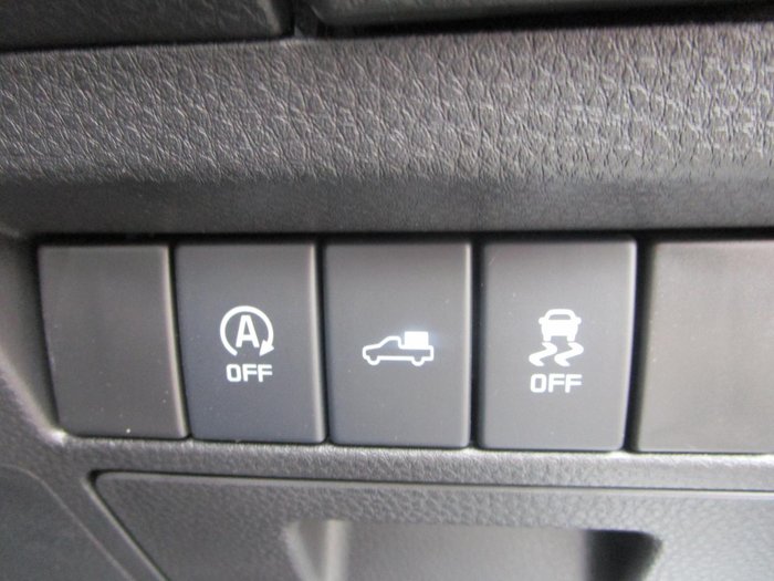 2025 Isuzu D-MAX LS-U