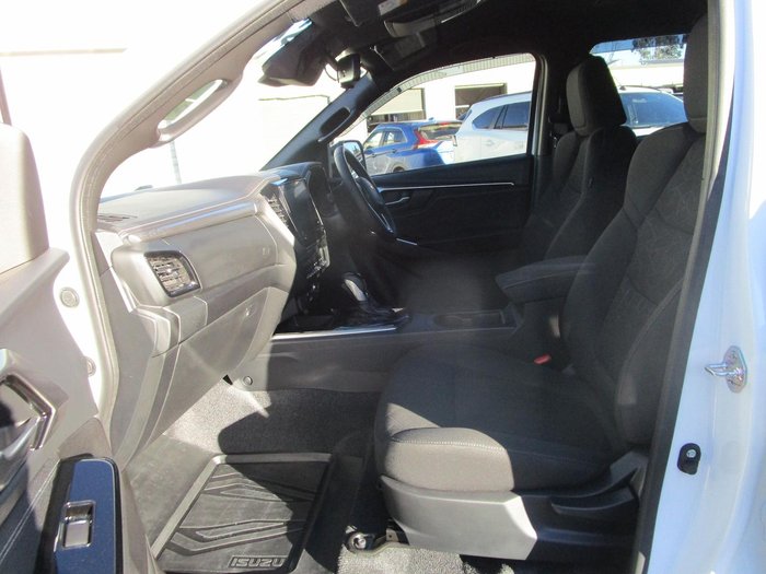 2025 Isuzu D-MAX LS-U