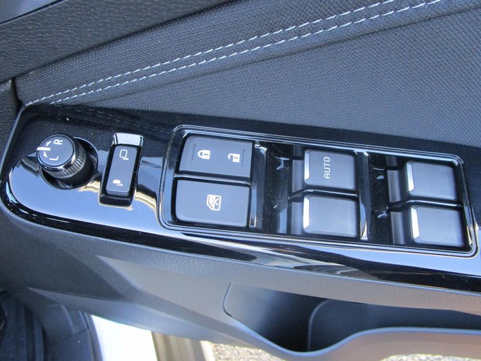 2025 Isuzu D-MAX LS-U
