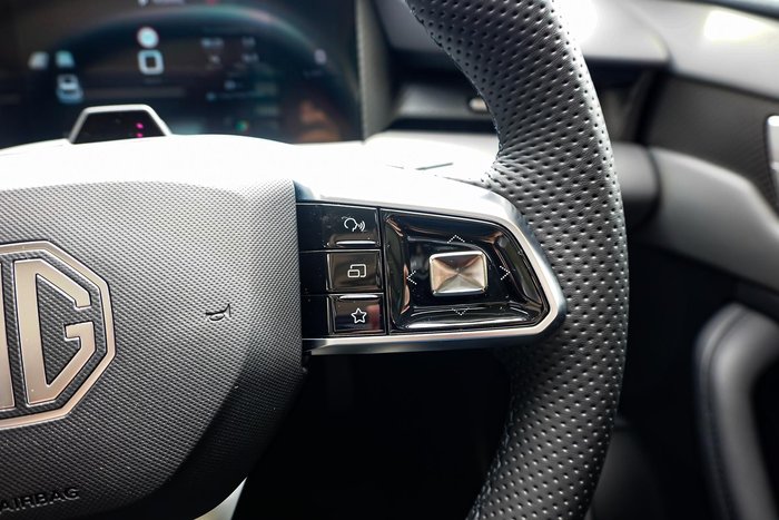 2025 MG MGS5 EV Essence 62