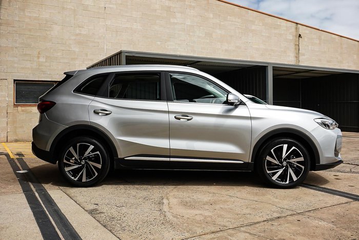 2025 MG ZS Essence Turbo