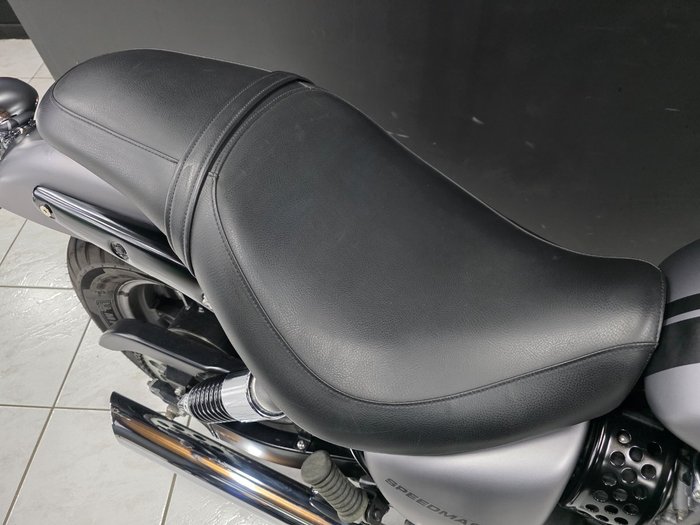 2014 TRIUMPH SPEEDMASTER Grey