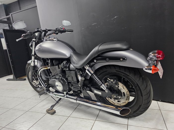 2014 TRIUMPH SPEEDMASTER Grey