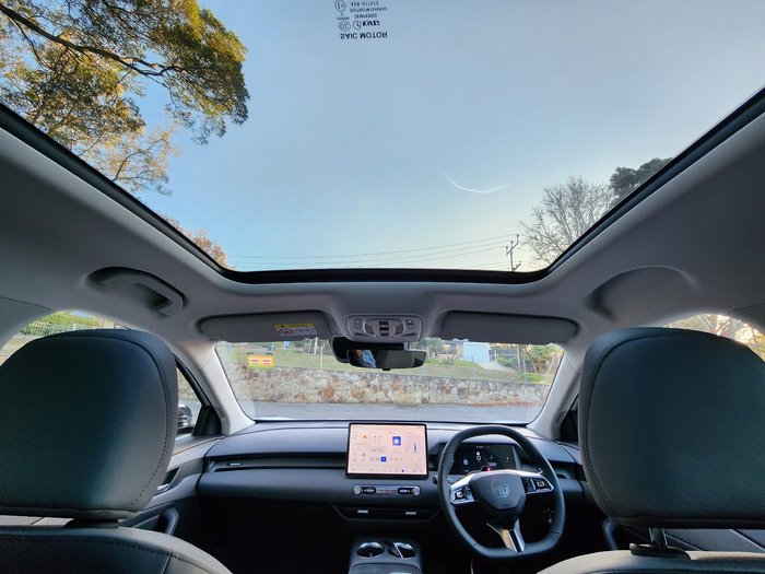 2025 MG MGS5 EV Essence 62