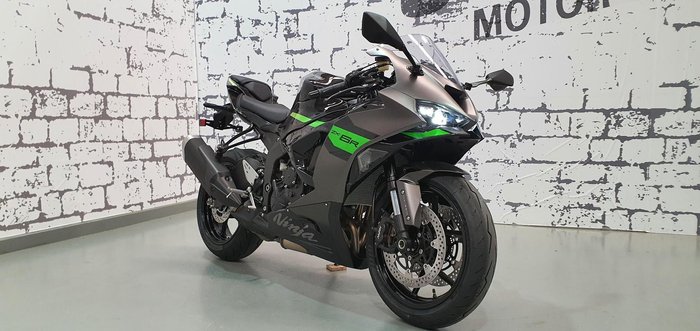 2025 Kawasaki Ninja ZX-6R ABS (636) Ninja Grey