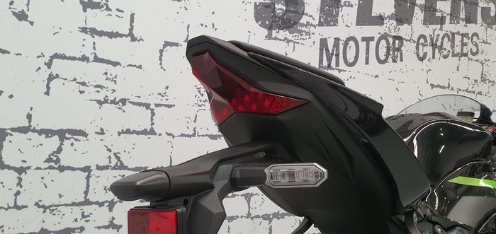 2025 Kawasaki Ninja ZX-6R ABS (636) Ninja Grey