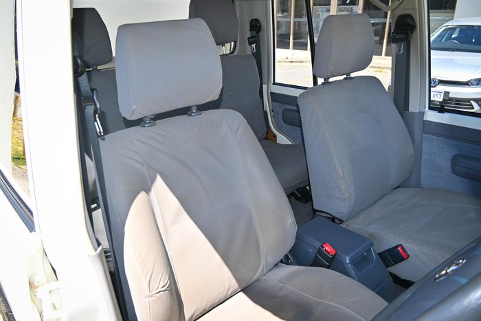 2017 Toyota Landcruiser GXL