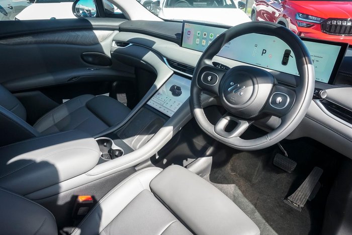 2025 MG IM6 Performance