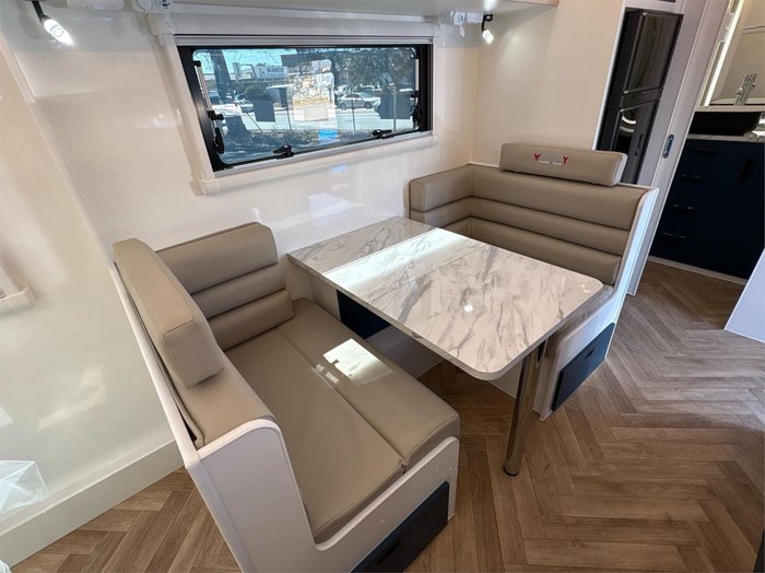 2025 VICTORY CARAVANS Trophy