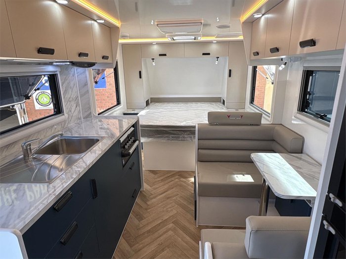 2025 VICTORY CARAVANS Trophy