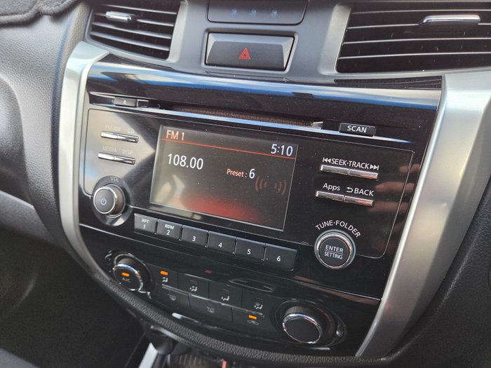 2015 Nissan Navara ST