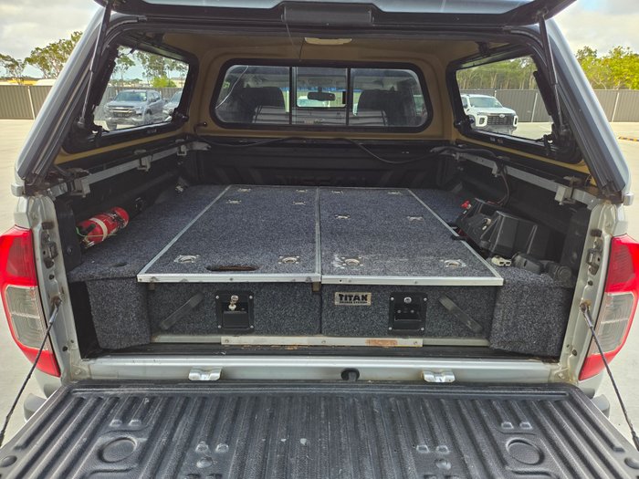 2015 Nissan Navara ST