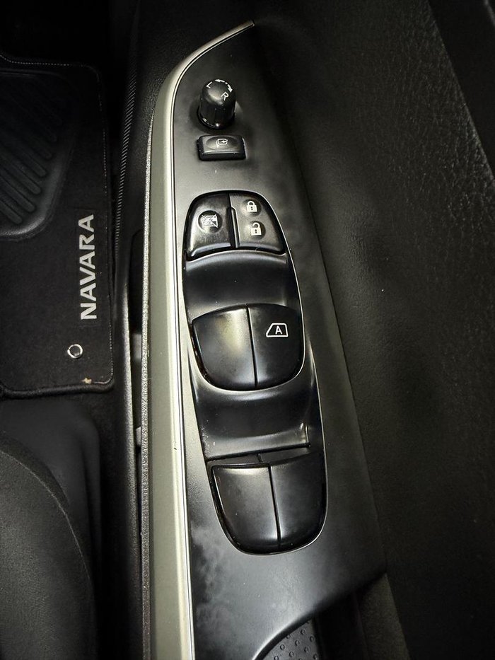 2020 Nissan Navara ST-X