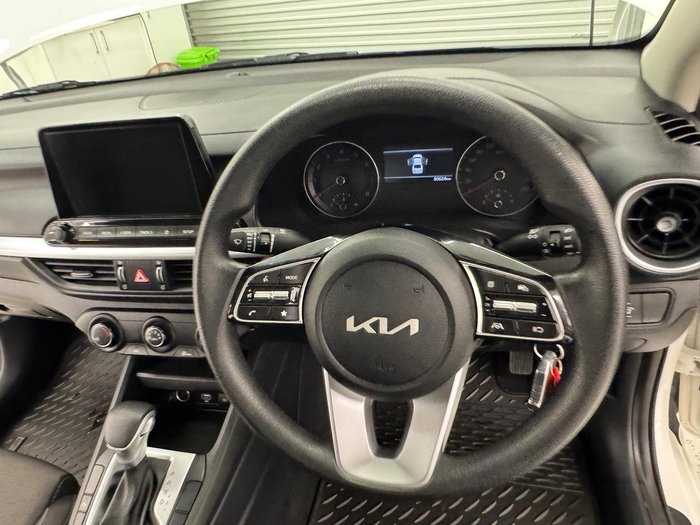 2023 Kia Cerato S BD MY24 Clear White