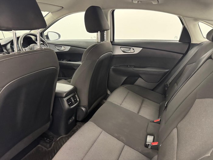 2023 Kia Cerato S BD MY24 Clear White