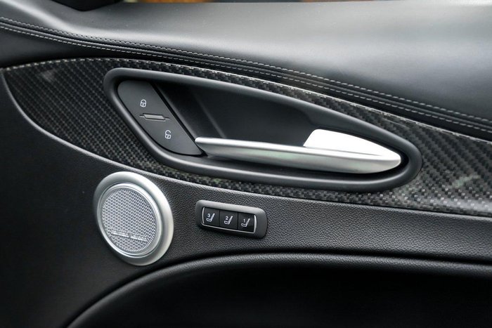 2022 Alfa Romeo Stelvio Quadrifoglio