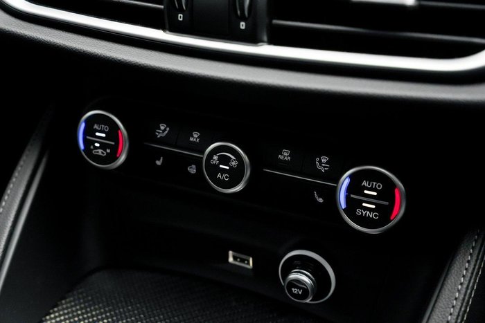 2022 Alfa Romeo Stelvio Quadrifoglio