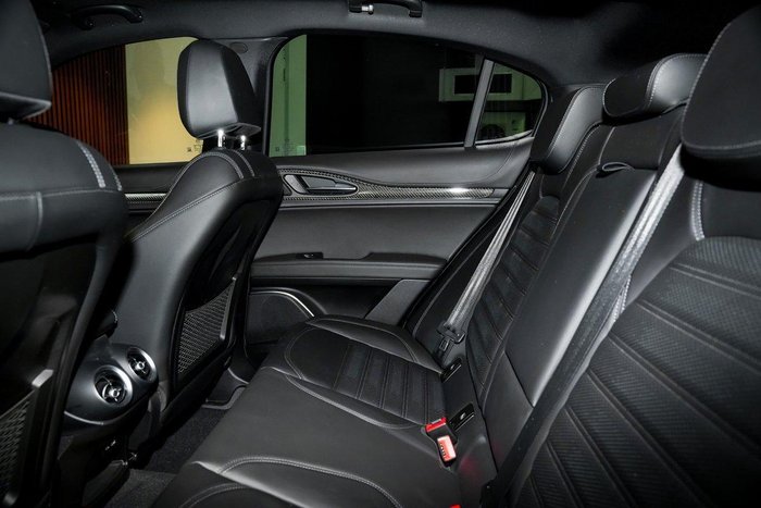 2022 Alfa Romeo Stelvio Quadrifoglio