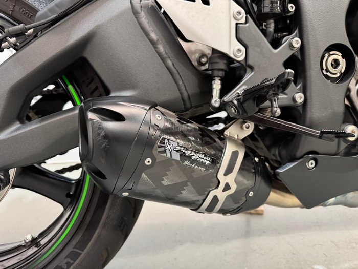 2018 Kawasaki Ninja ZX-10R ABS Ninja Grey