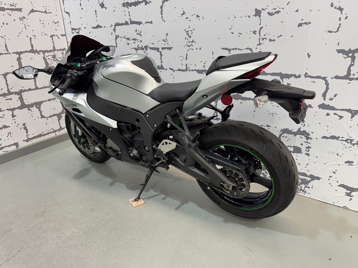 2018 Kawasaki Ninja ZX-10R ABS Ninja Grey